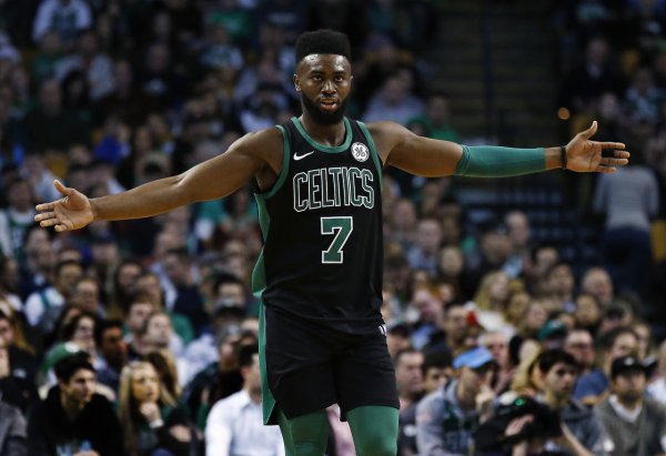Để thể hiện tự do, chúng tôi sẽ không bị thương hiệu lừa dối! Jaylen Brown nói rằng ông đã từ chối h