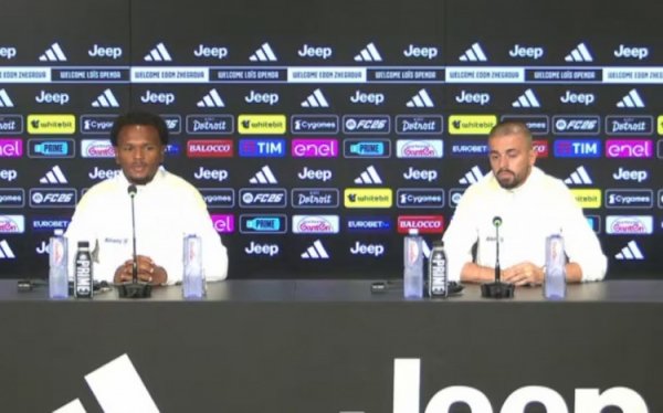 Openda: Juventus là một trong những câu lạc bộ quan trọng nhất ở Ý và Ibrahimovic ở Serie A đã truyề