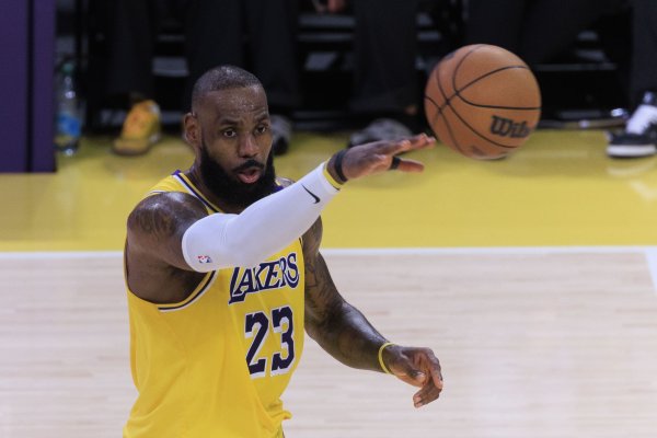 McGrady: Nếu James tiếp xúc với hành vi phạm tội hình tam giác khi còn trẻ, trận chiến dê sẽ không h