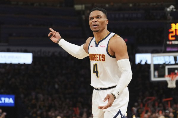 Phóng viên của Kings: Nếu vấn đề tiền lương được giải quyết, khả năng Westbrook gia nhập Kings lên t