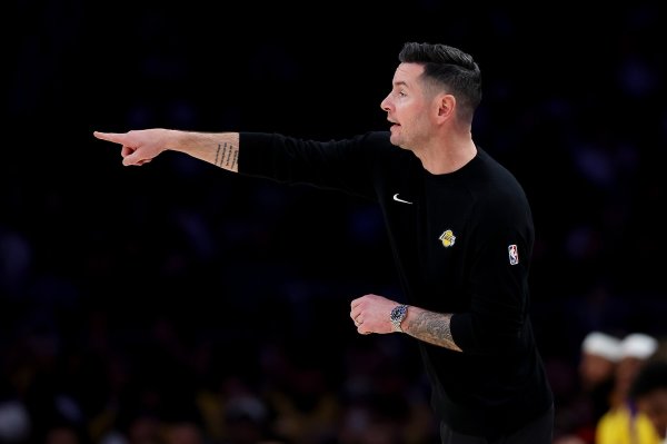 Redick: Khả năng phòng ngự của chúng tôi đã được cải thiện trước Warriors, nhưng điều đáng thất vọng